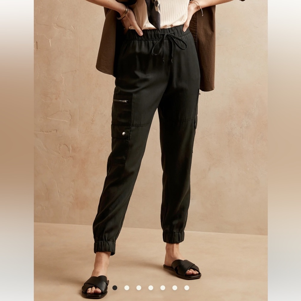 Tencel Cargo Joggers
